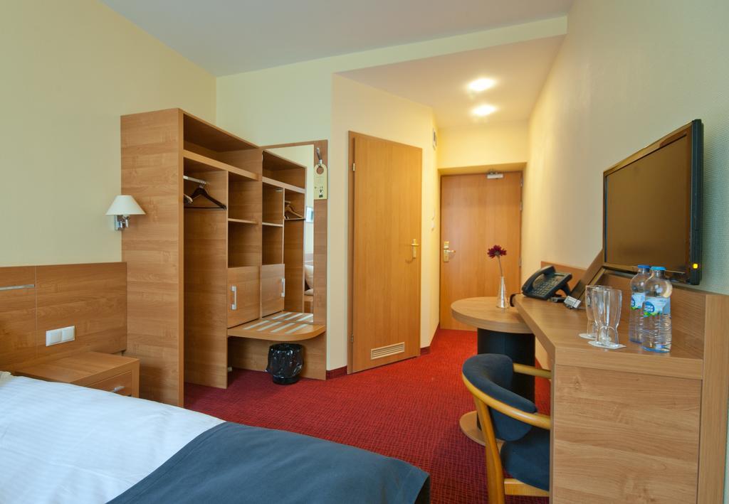 Hotel Malinowski Business Gliwice Exterior photo